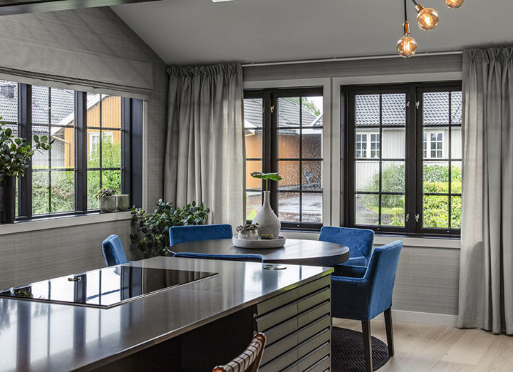 Liftgardin, hard fold med spiler og kjede i stål