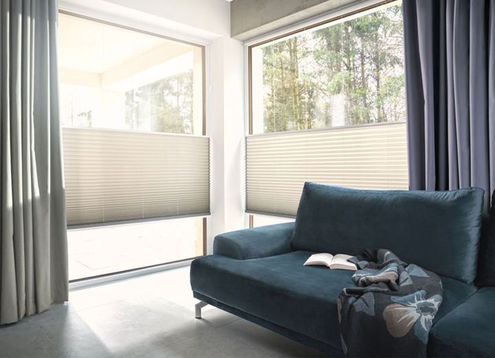 Enkel plisségardin, håndbetjent up & down