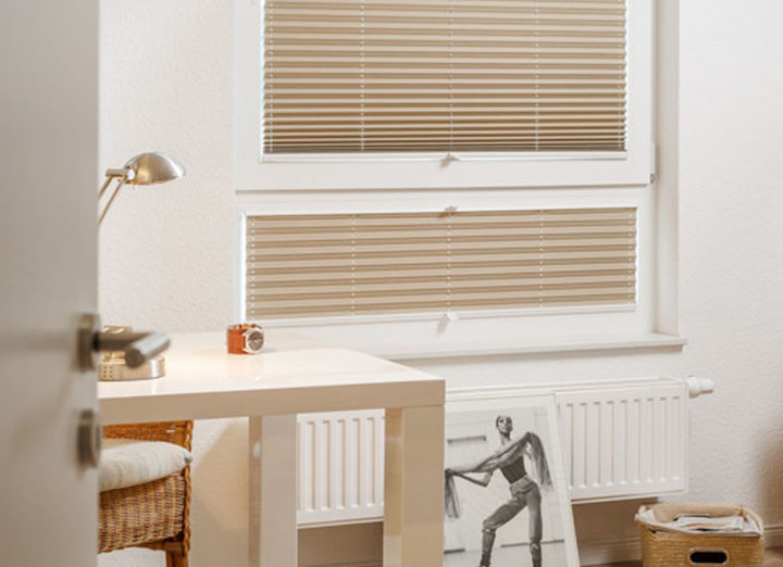 Enkel plisségardin, håndbetjent up & down